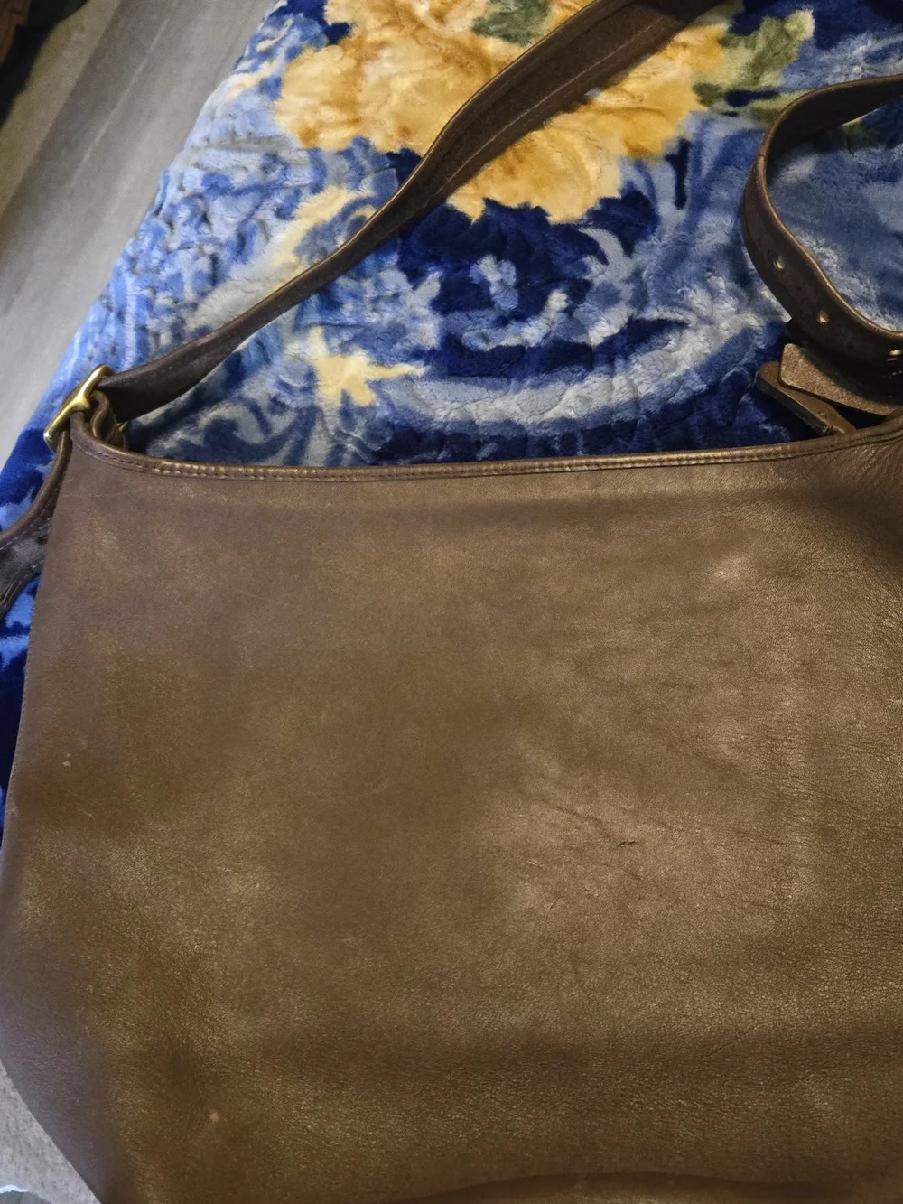 Leather Clasic Crossbody Shoulder Bag - Brown 9085